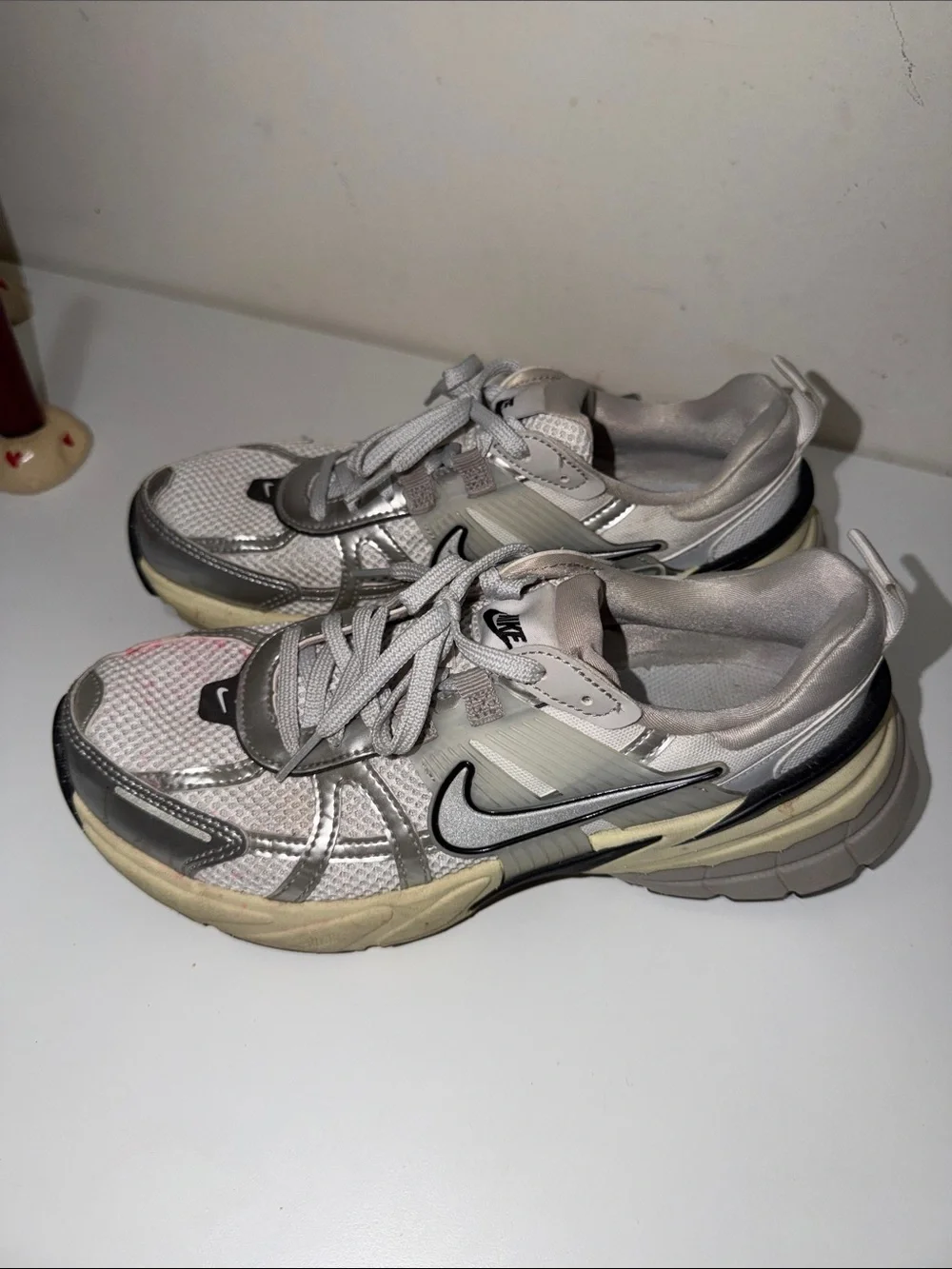 Nike Women’s Neutral Mesh & Metallic Trainer Sneakers